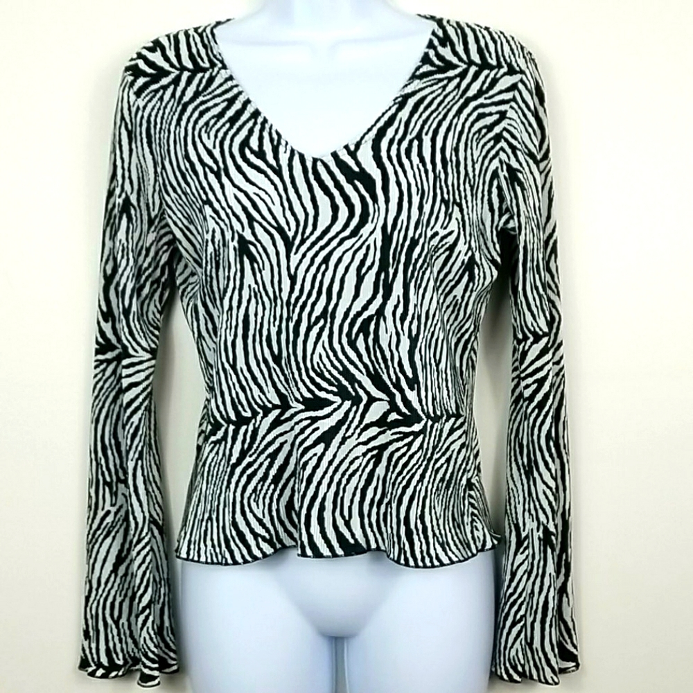 Small V-Neck Zebra Pattern Blouse
